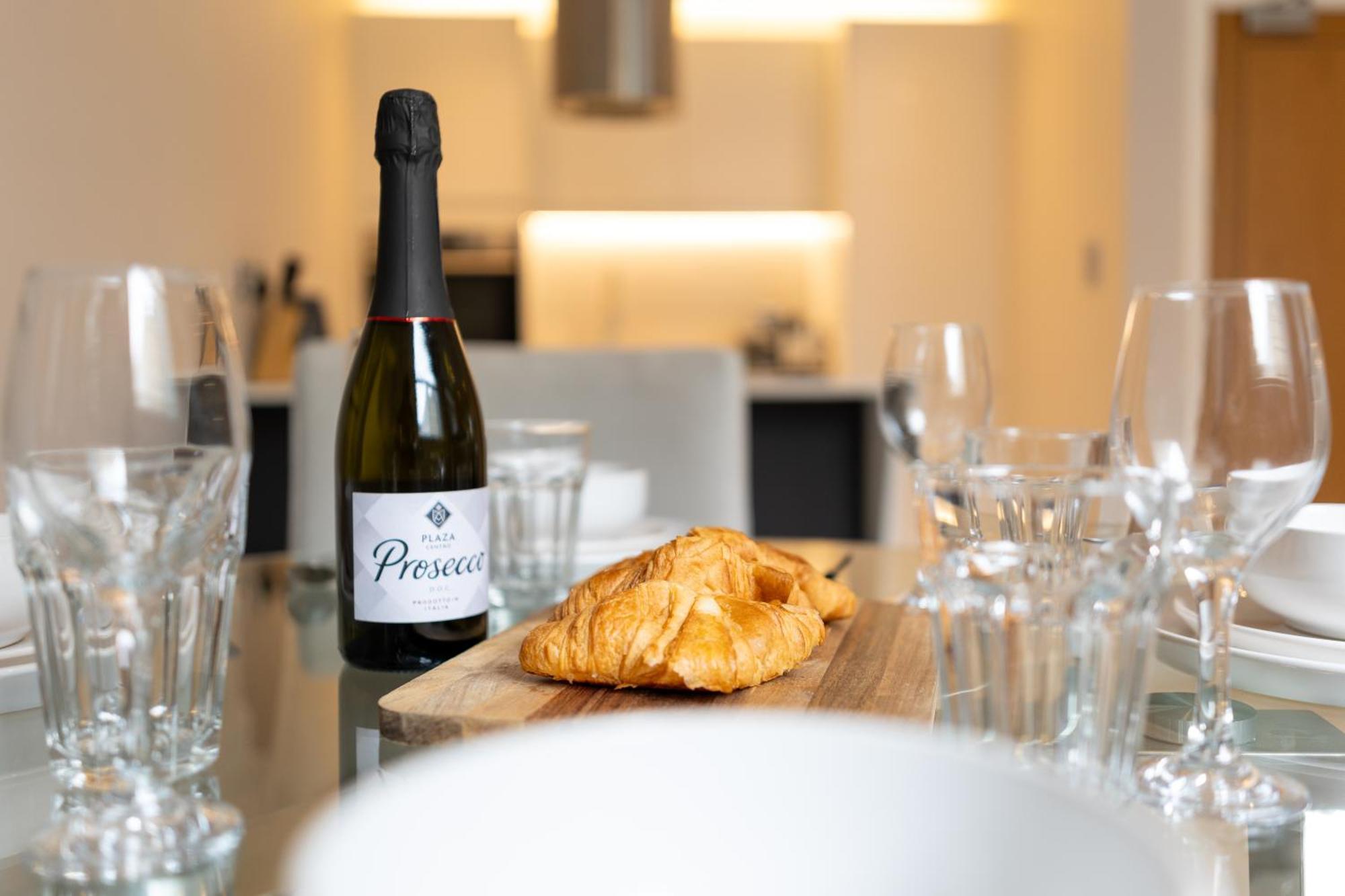 Exclusive Cardiff City Centre Apartment Zewnętrze zdjęcie