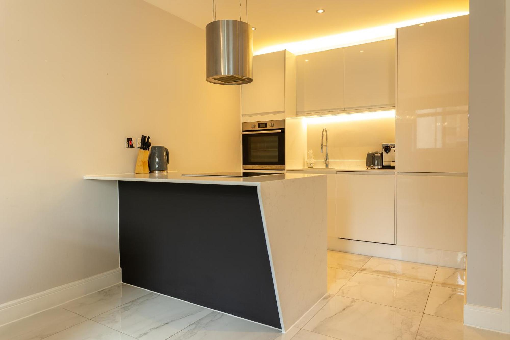 Exclusive Cardiff City Centre Apartment Zewnętrze zdjęcie